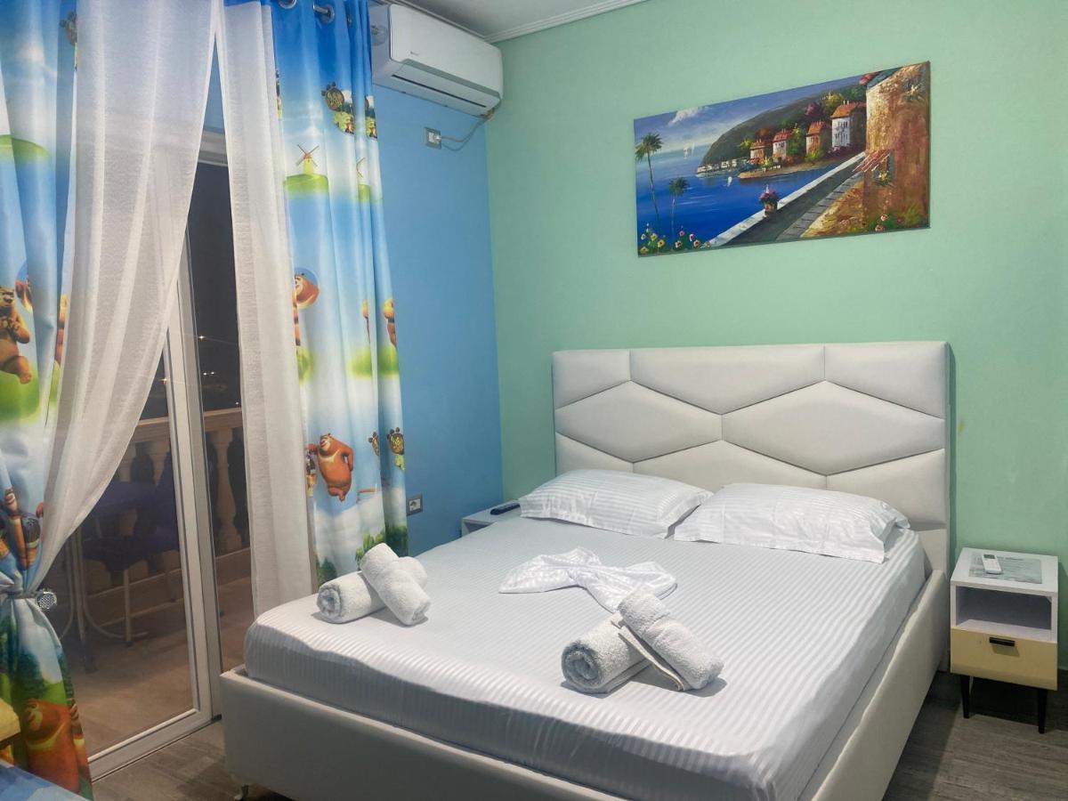 Vila Sinani Саранда Экстерьер фото