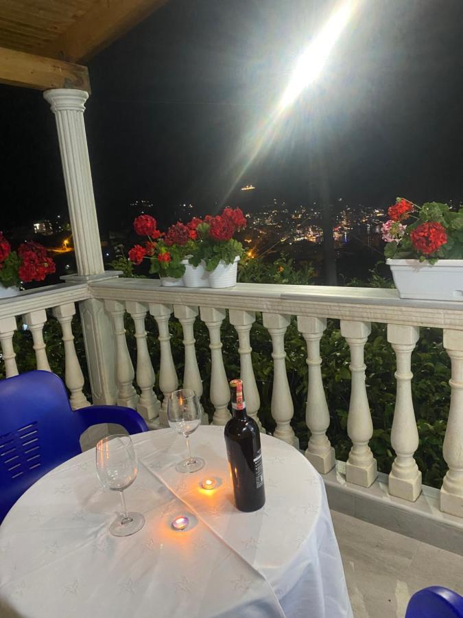 Vila Sinani Саранда Экстерьер фото